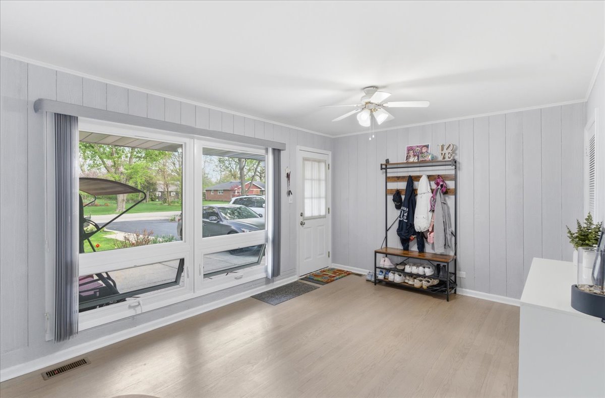 11714 S 82nd Court, Palos Park, IL 60464