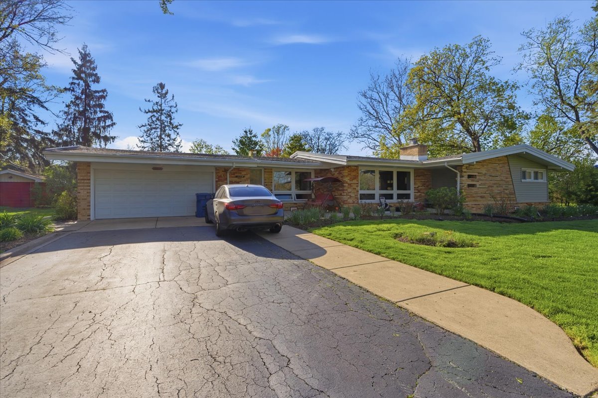 11714 S 82nd Court, Palos Park, IL 60464