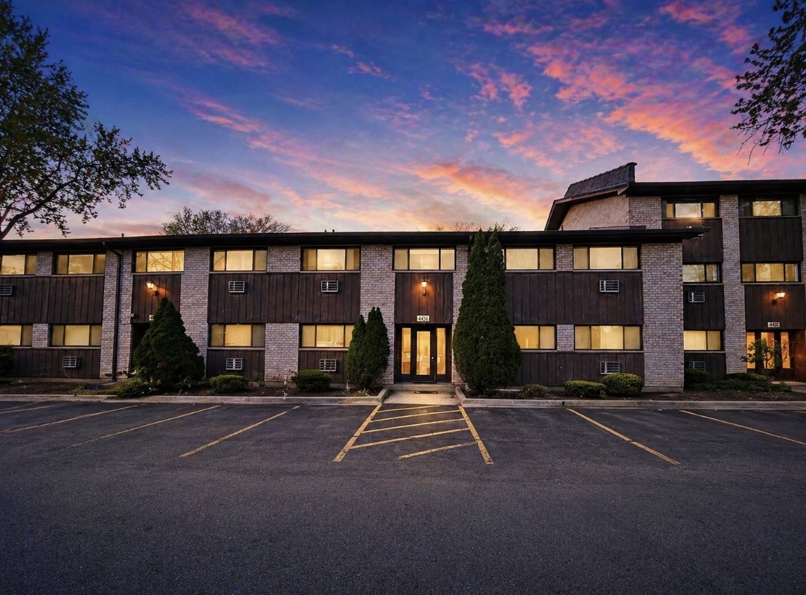 4436 ARBOR Circle #3, Downers Grove, IL 60515