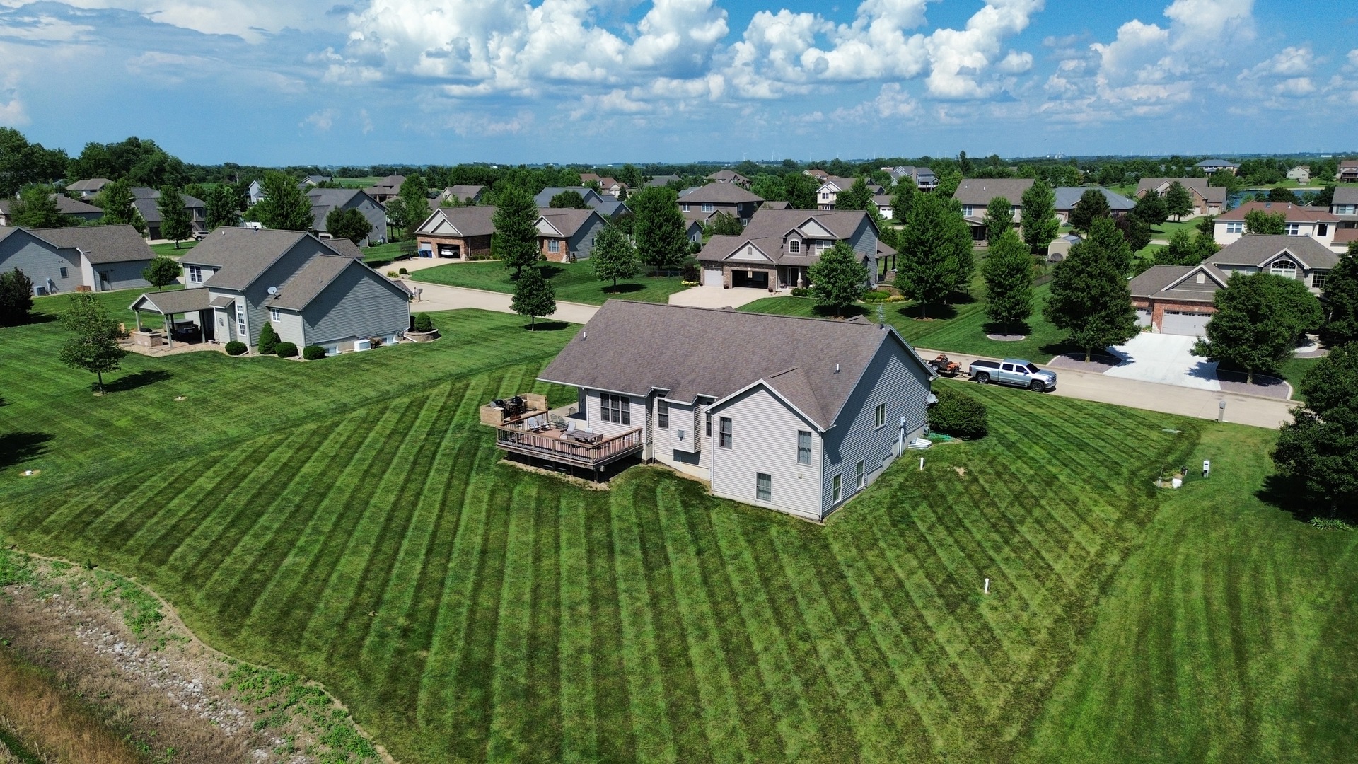 10372 Lyonheart Lane, Bloomington, IL 61705