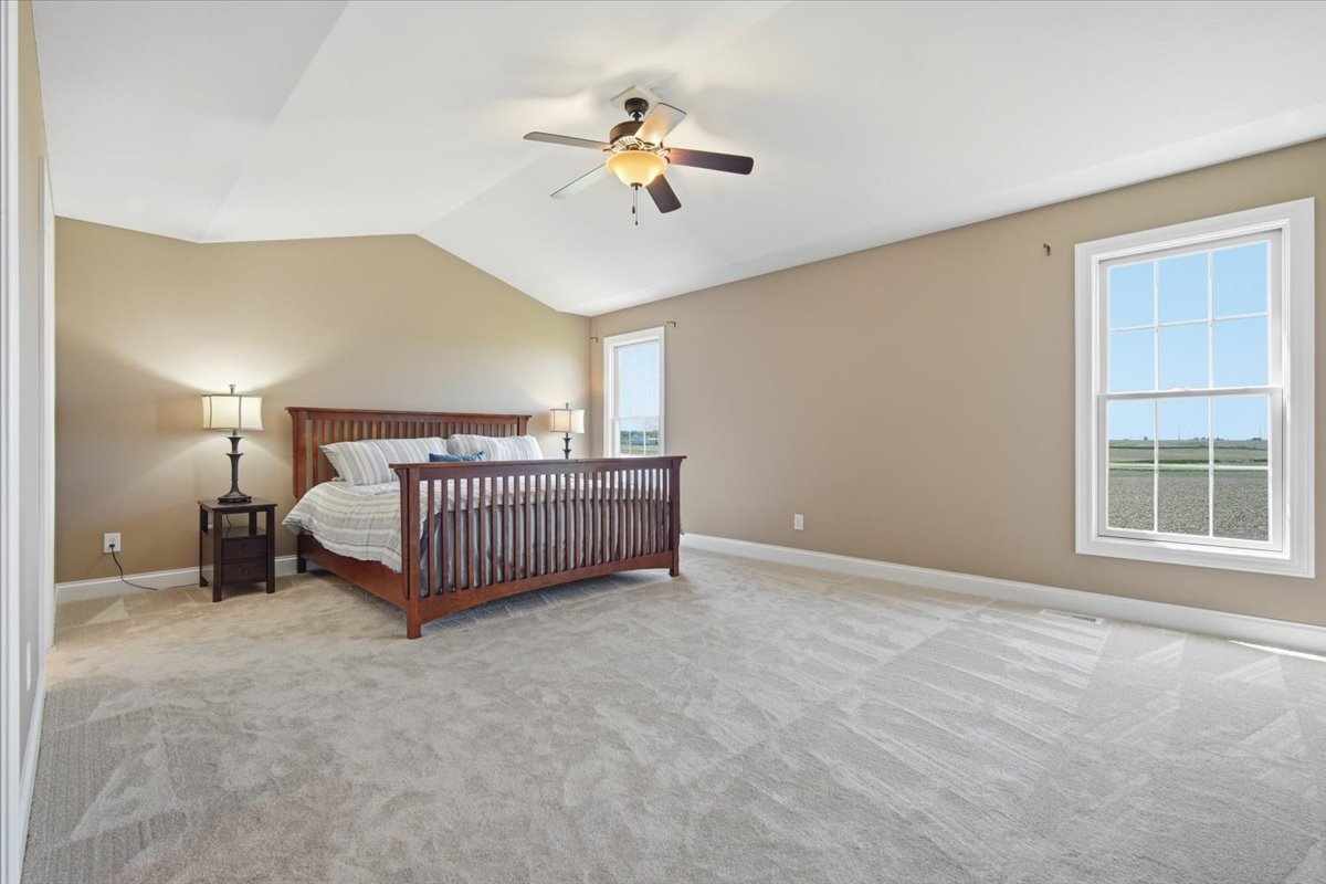 10372 Lyonheart Lane, Bloomington, IL 61705