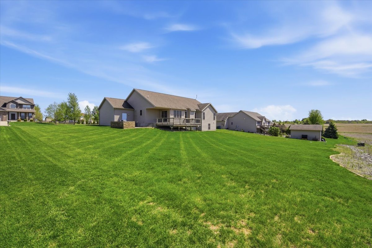 10372 Lyonheart Lane, Bloomington, IL 61705