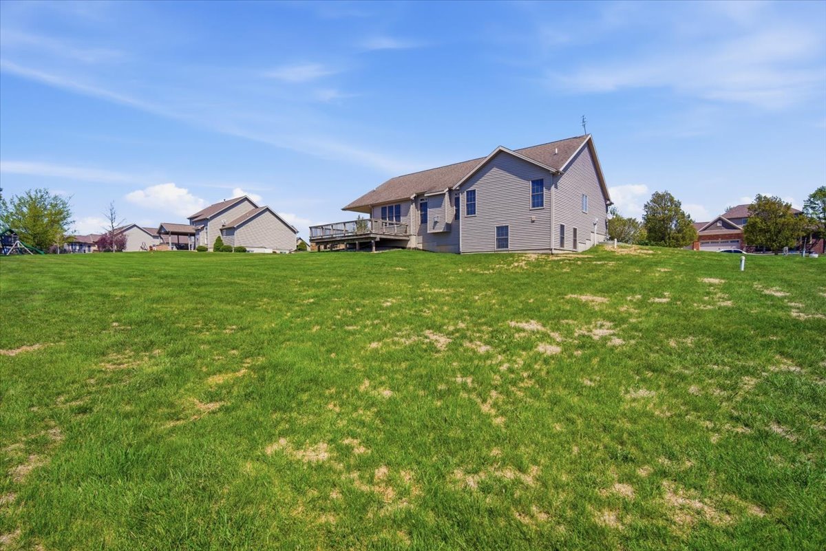 10372 Lyonheart Lane, Bloomington, IL 61705