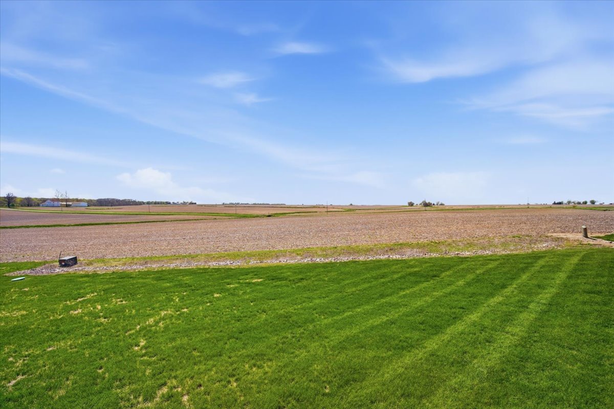 10372 Lyonheart Lane, Bloomington, IL 61705