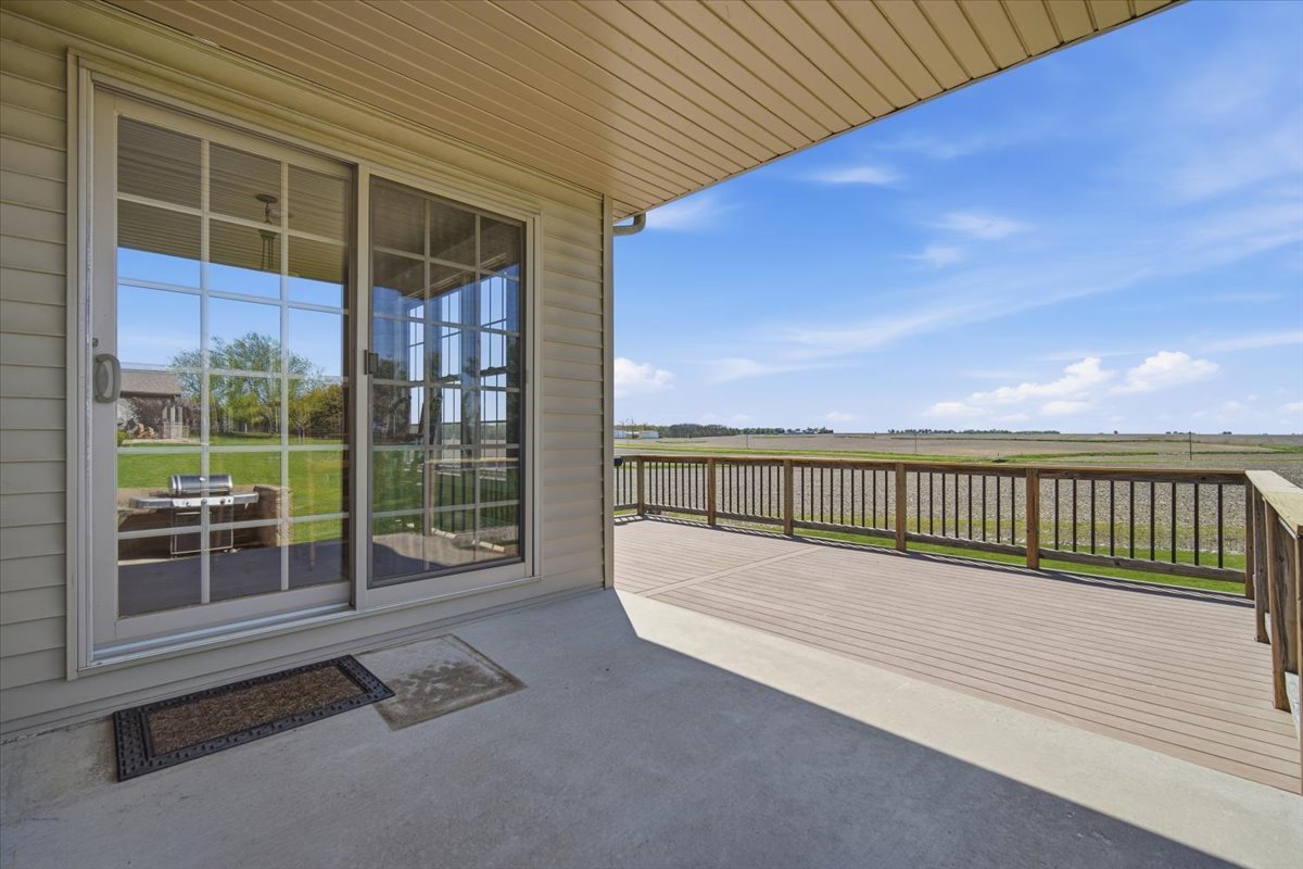 10372 Lyonheart Lane, Bloomington, IL 61705