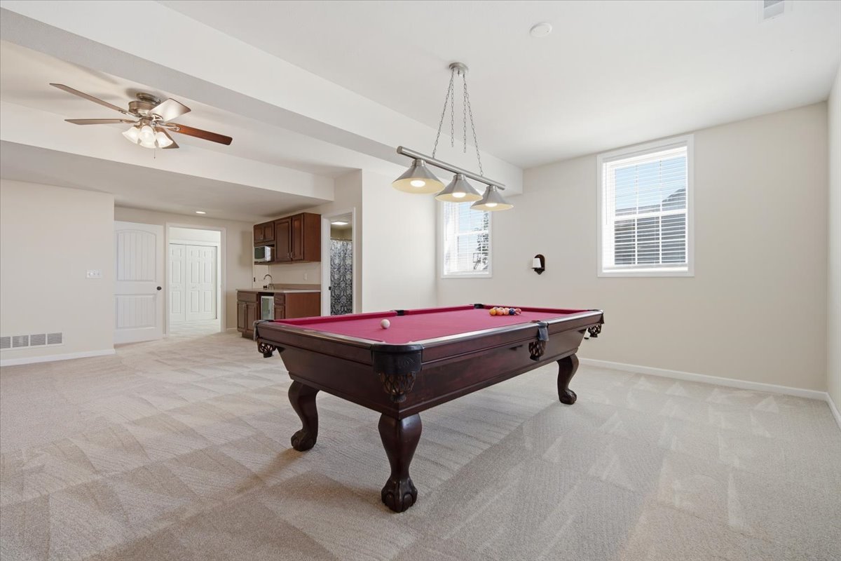 10372 Lyonheart Lane, Bloomington, IL 61705