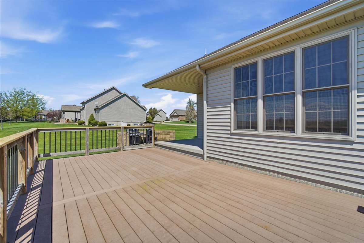 10372 Lyonheart Lane, Bloomington, IL 61705