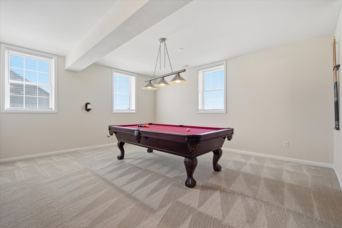 10372 Lyonheart Lane, Bloomington, IL 61705