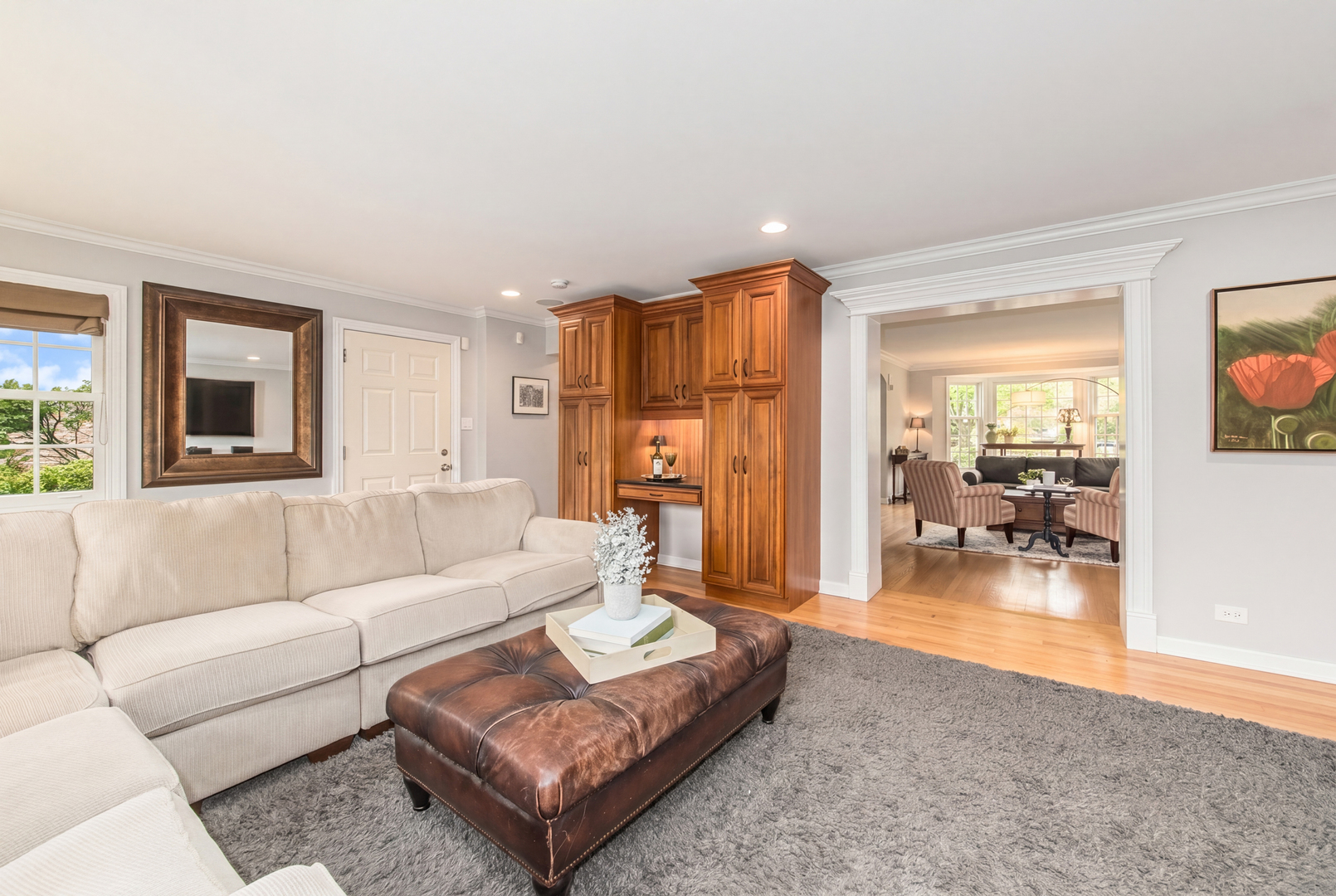 831 S Prospect Avenue, Park Ridge, IL 60068