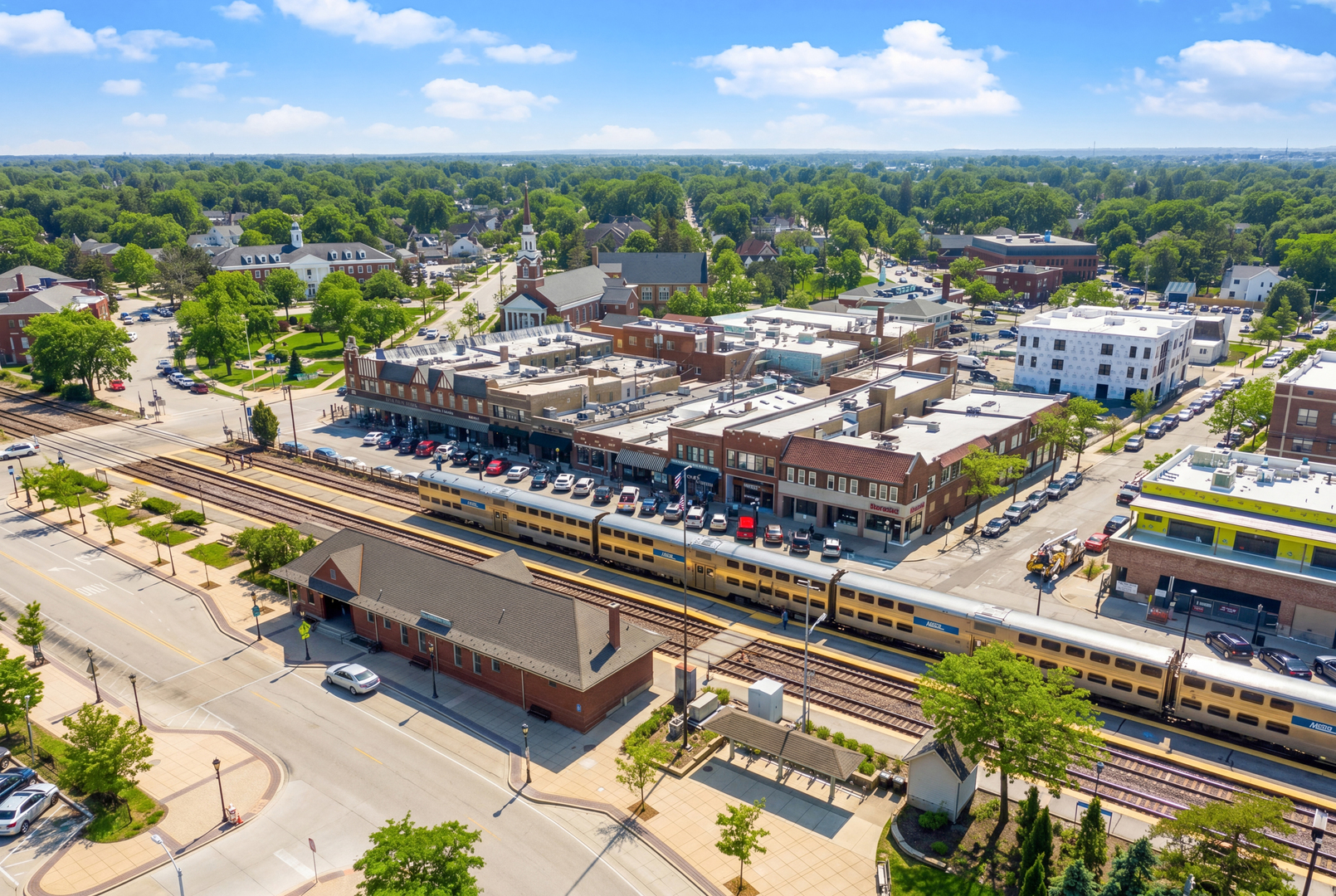 831 S Prospect Avenue, Park Ridge, IL 60068