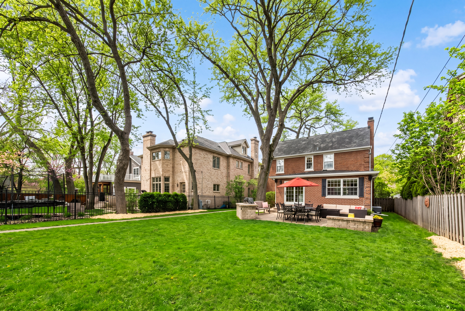 831 S Prospect Avenue, Park Ridge, IL 60068