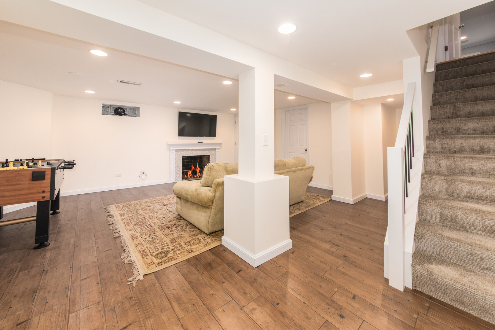 831 S Prospect Avenue, Park Ridge, IL 60068