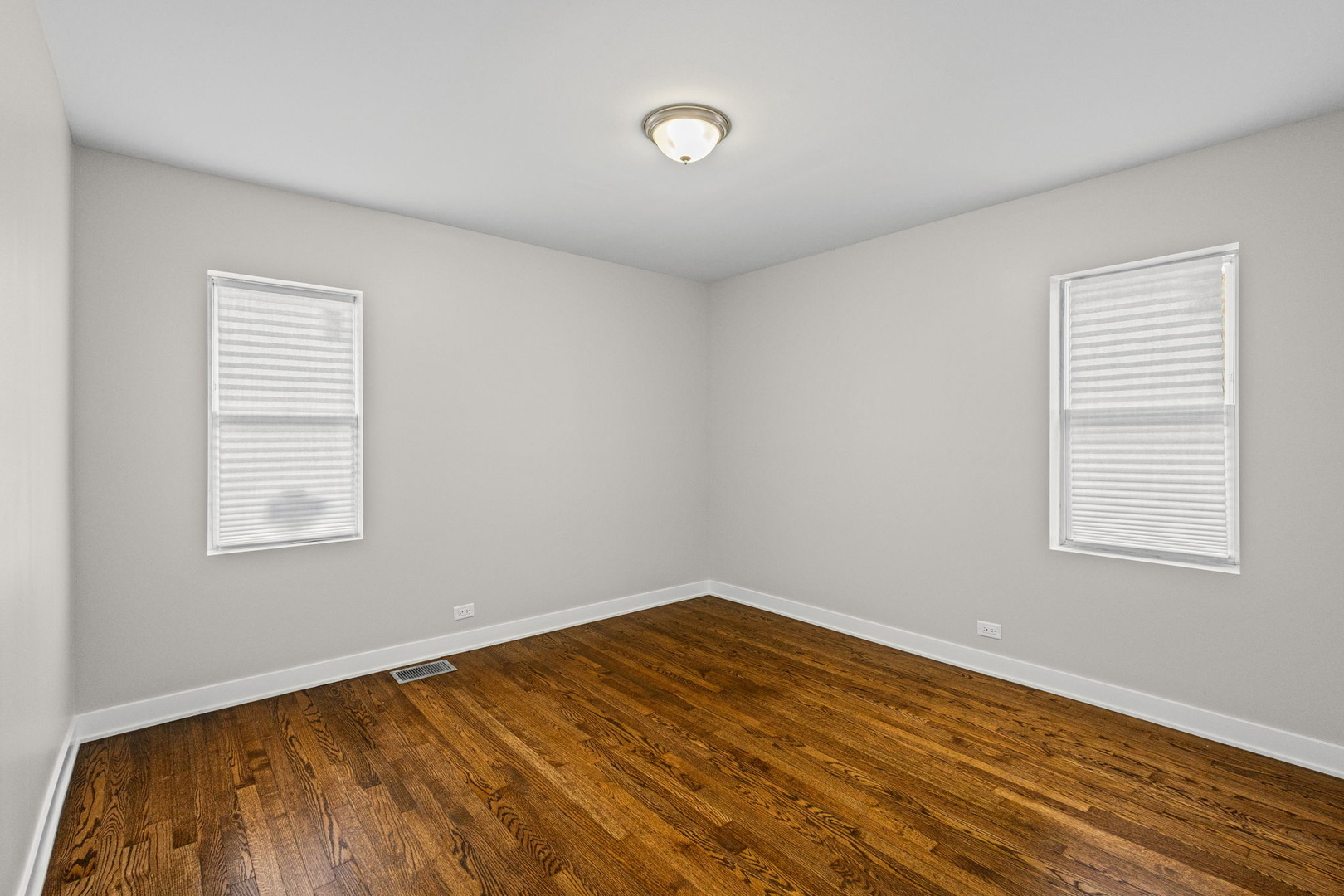 7704 S Honore Street, Chicago, IL 60620