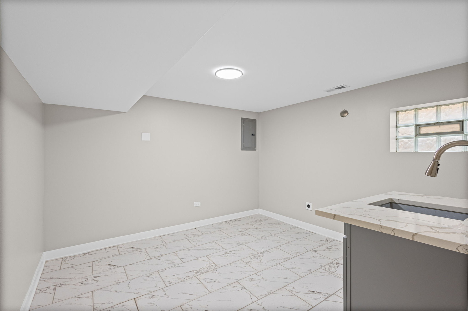 7704 S Honore Street, Chicago, IL 60620