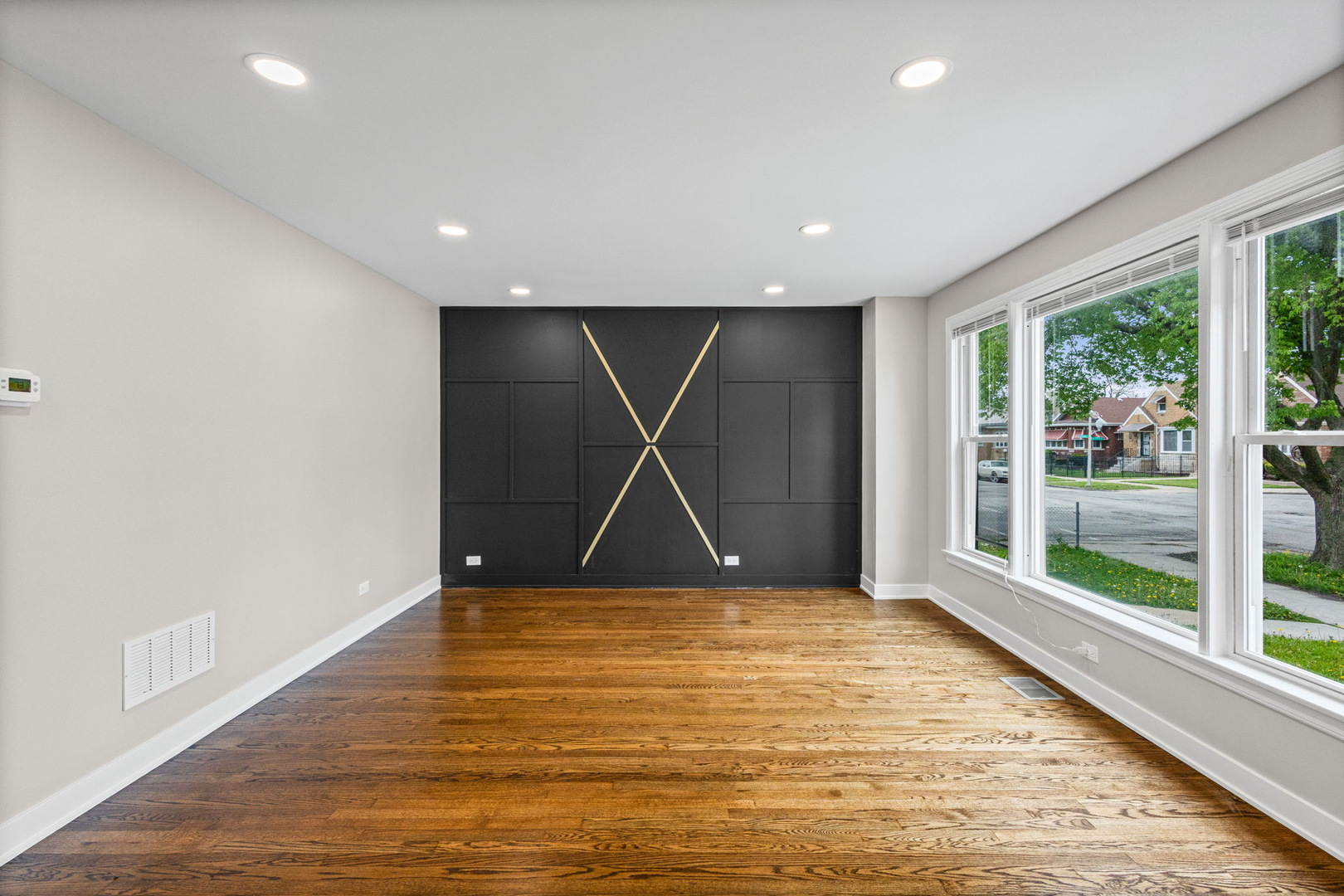 7704 S Honore Street, Chicago, IL 60620