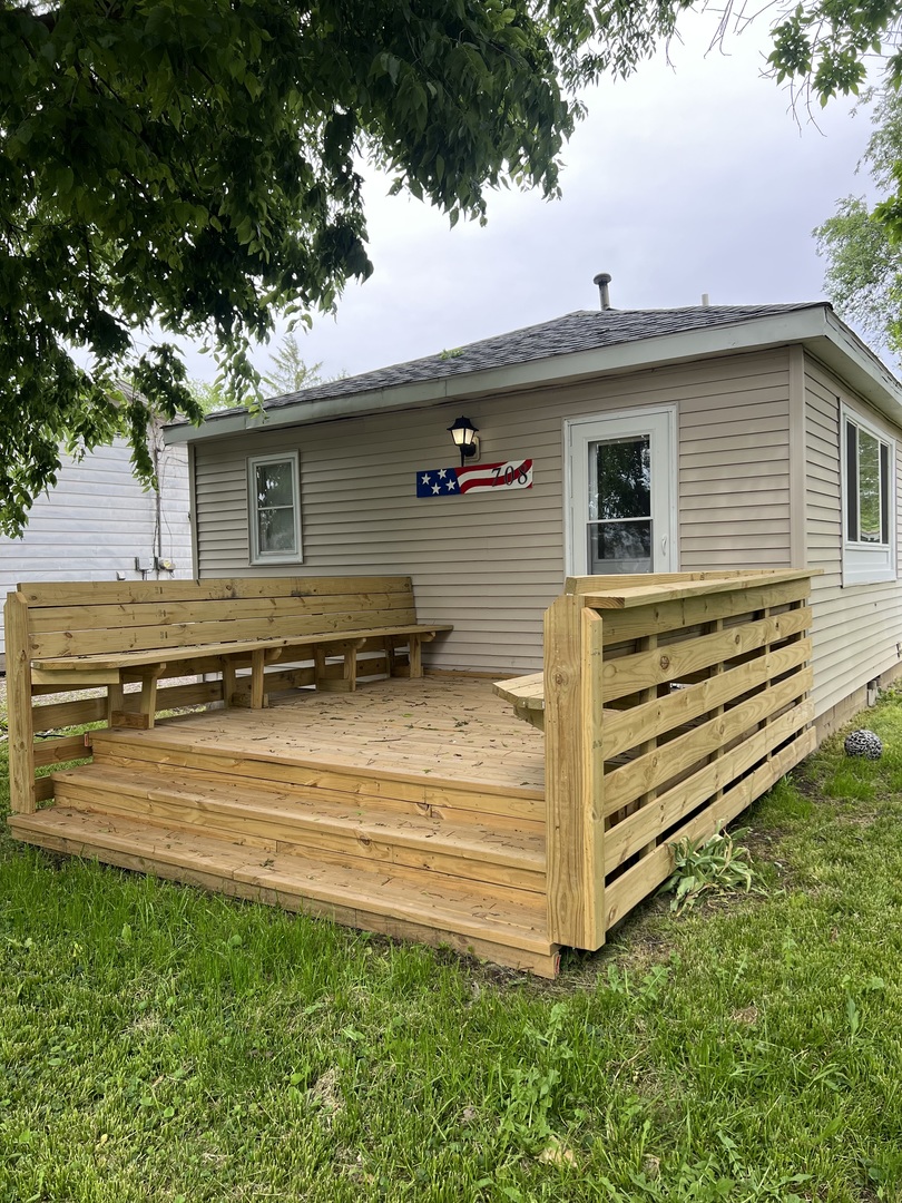 708 N Madison Street, Lincoln, IL 62656