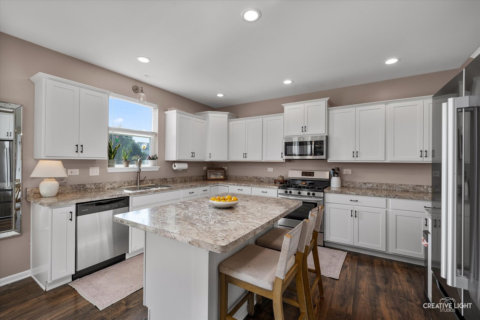 47 Windstone Drive, North Aurora, IL 60542