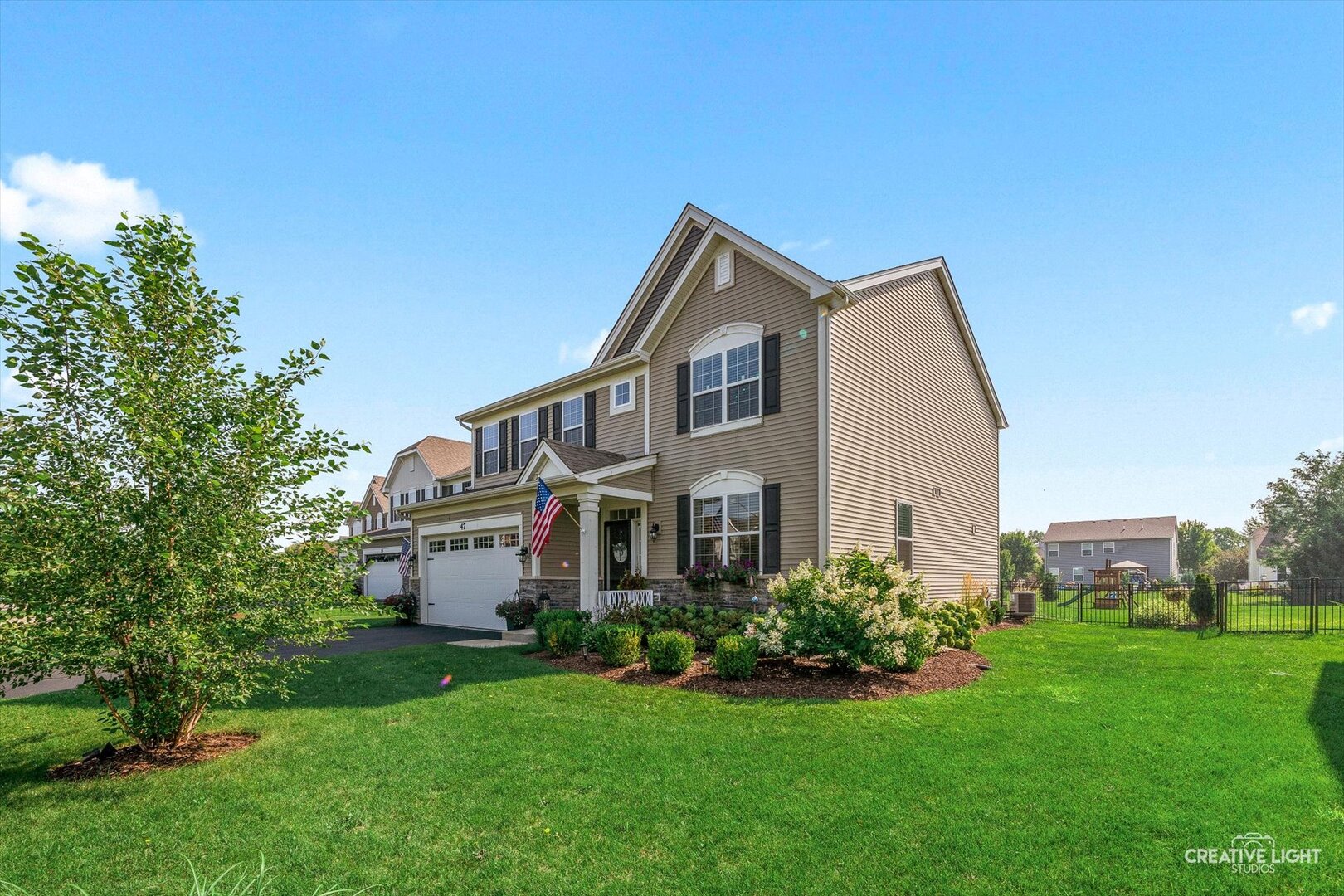 47 Windstone Drive, North Aurora, IL 60542