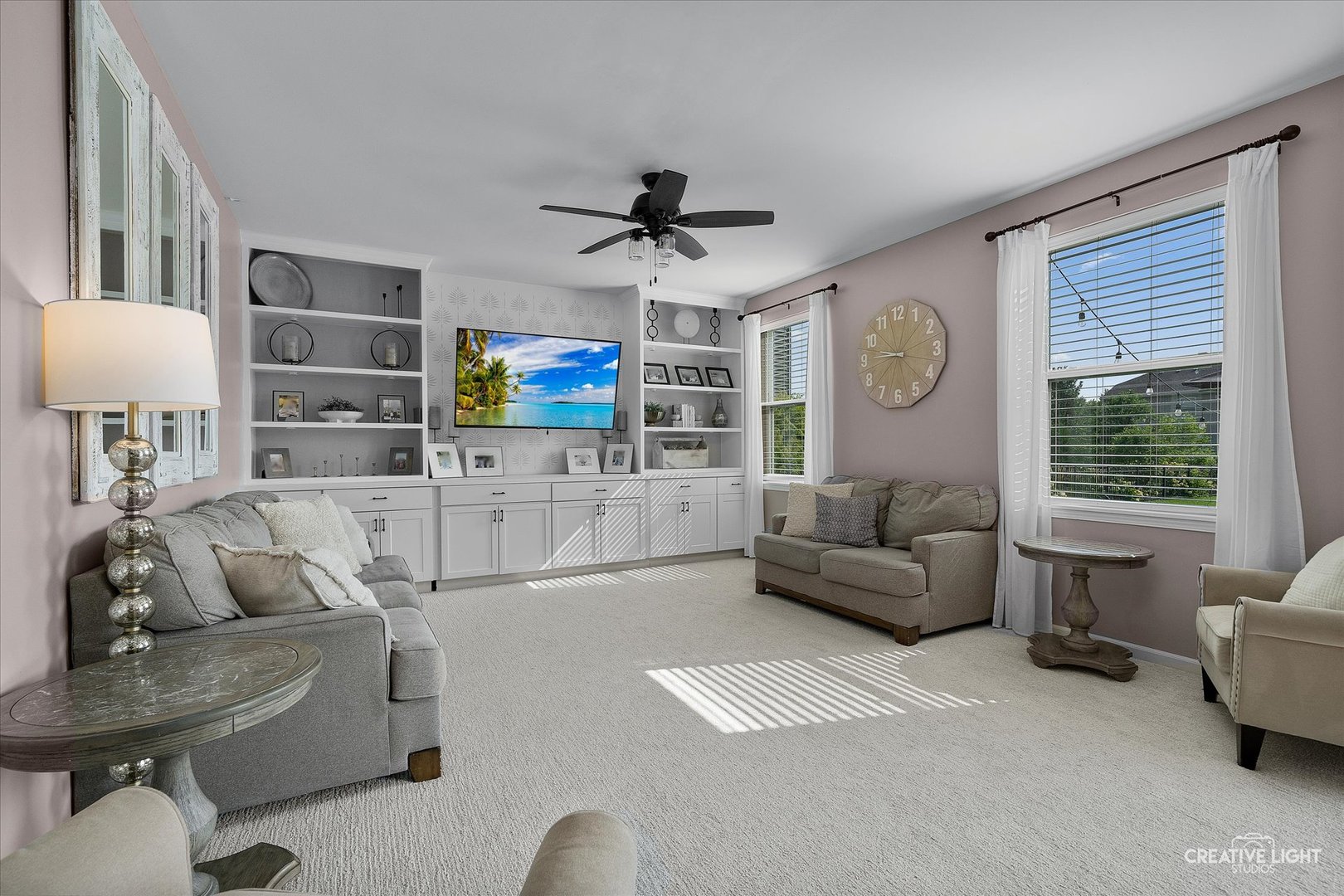 47 Windstone Drive, North Aurora, IL 60542