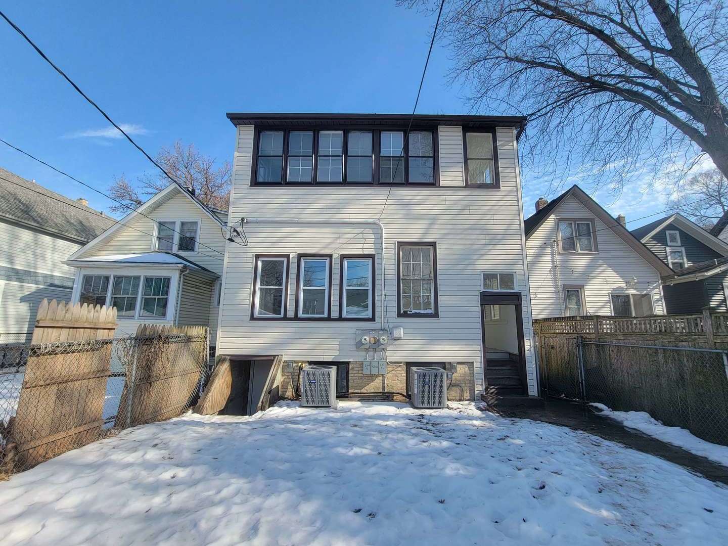 1122 Sherman Avenue #1, Evanston, IL 60202
