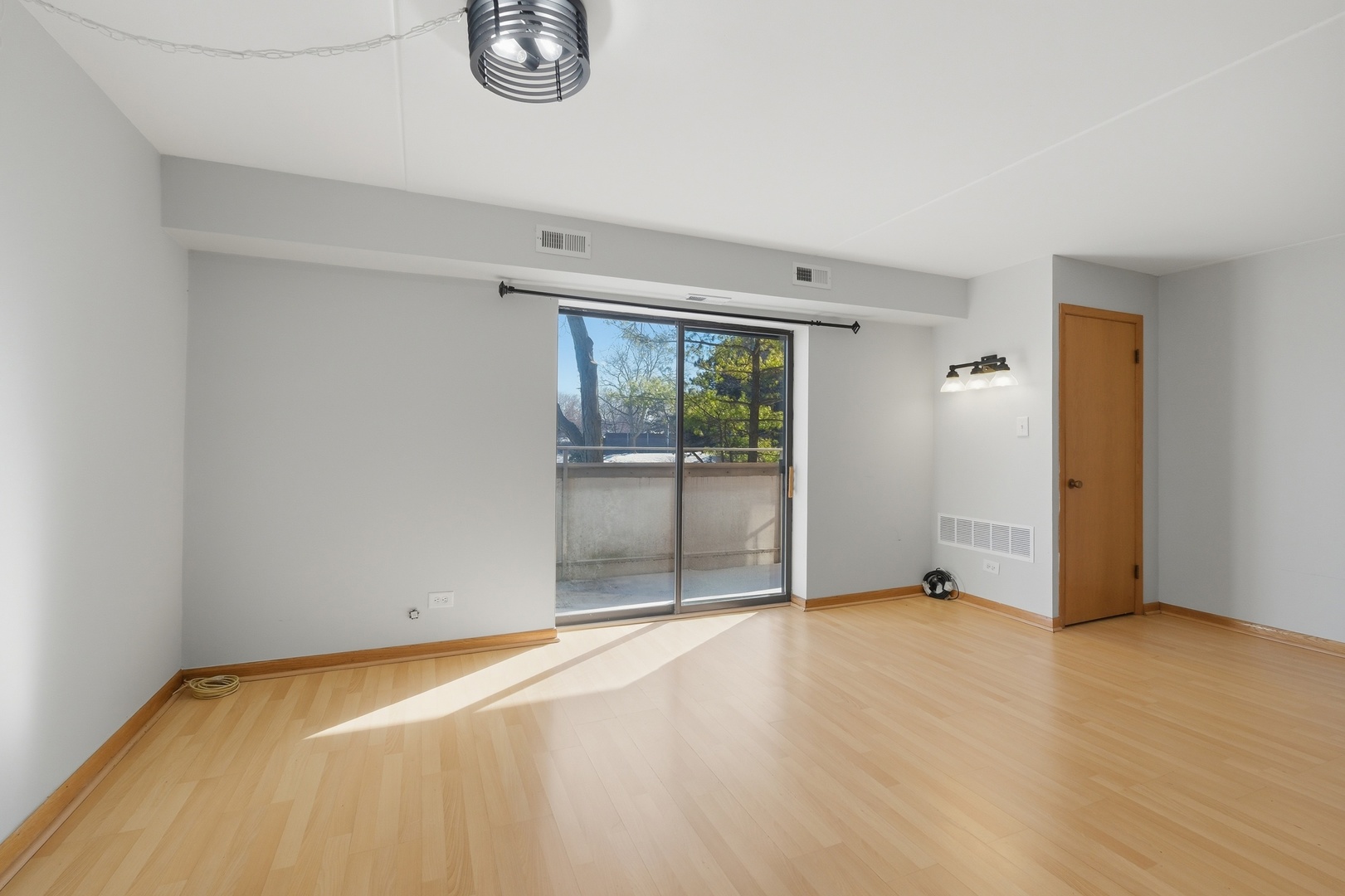 1460 Fairlane Drive #228, Schaumburg, IL 60193