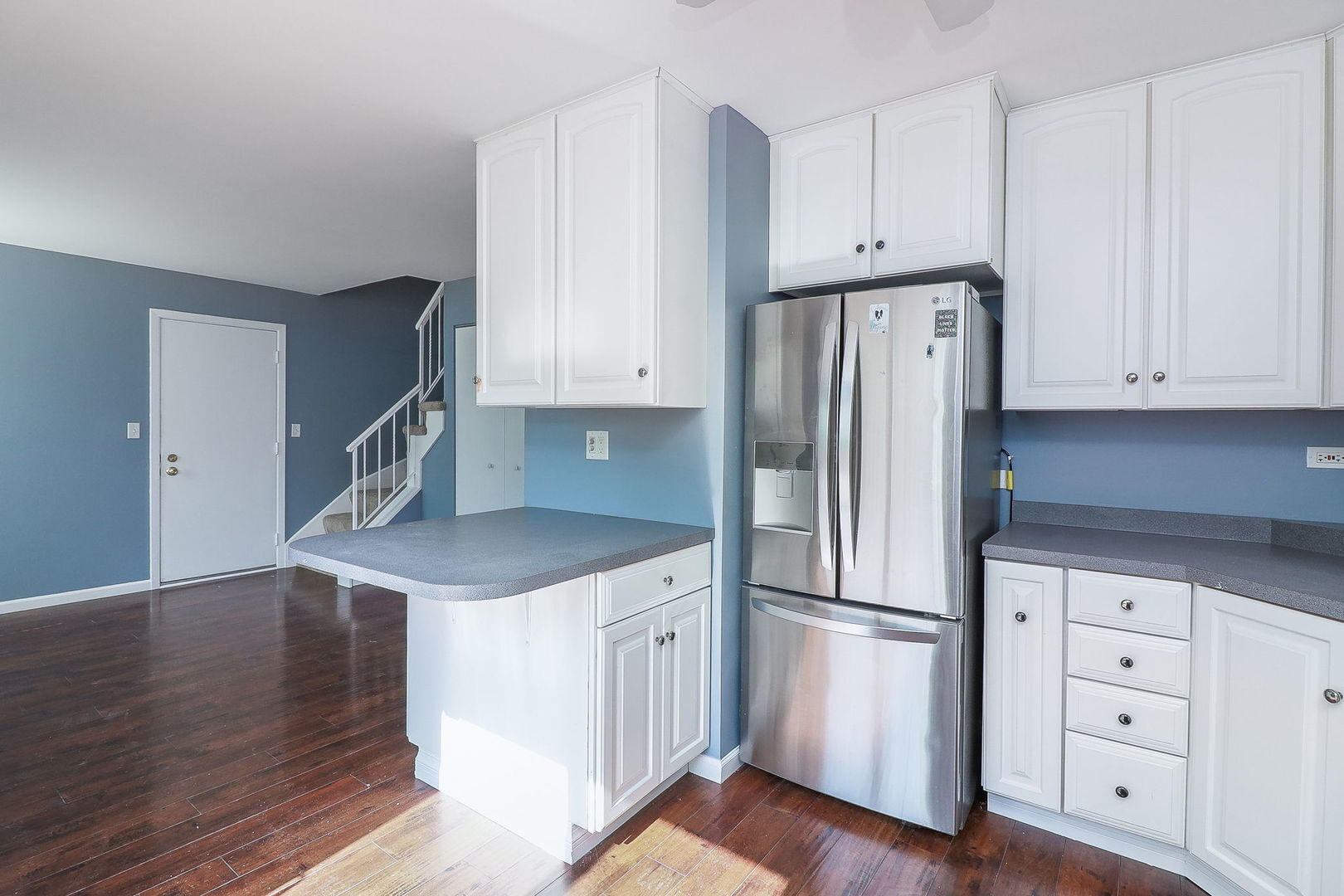 7320 Trent Road, Downers Grove, IL 60516