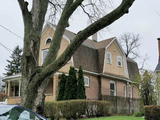 558 N Crystal Street, Elgin, IL 60123