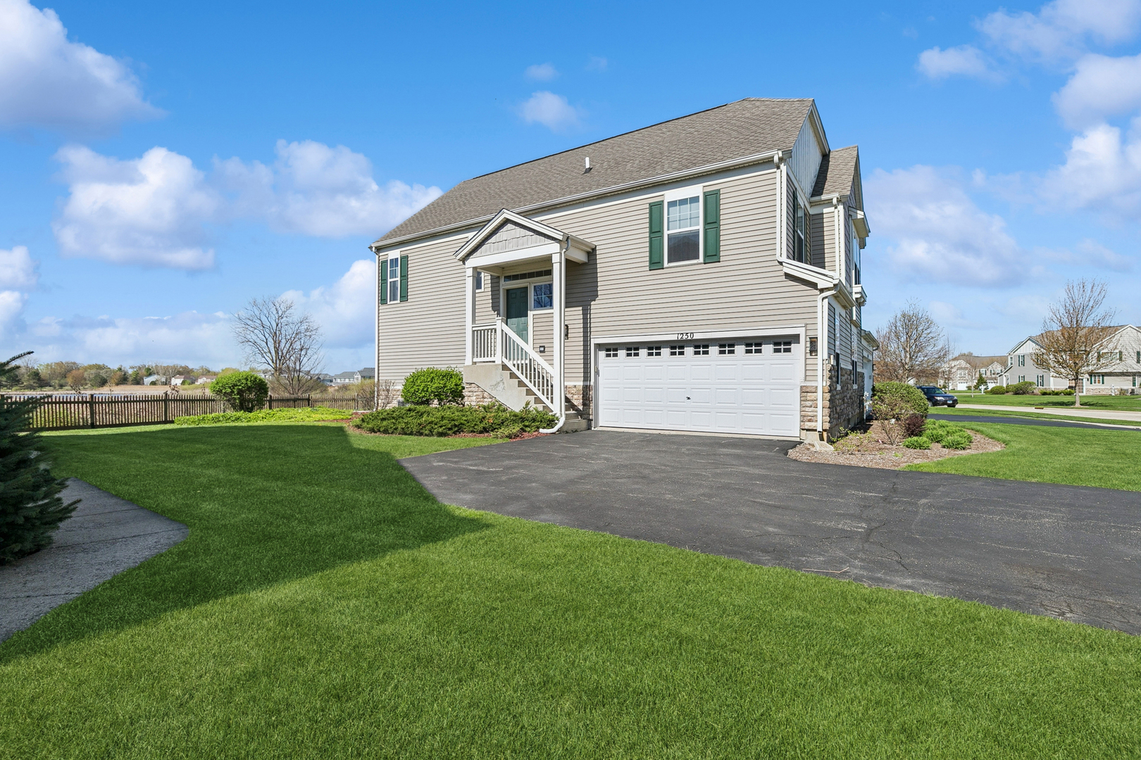 1250 Park View Drive, Antioch, IL 60002