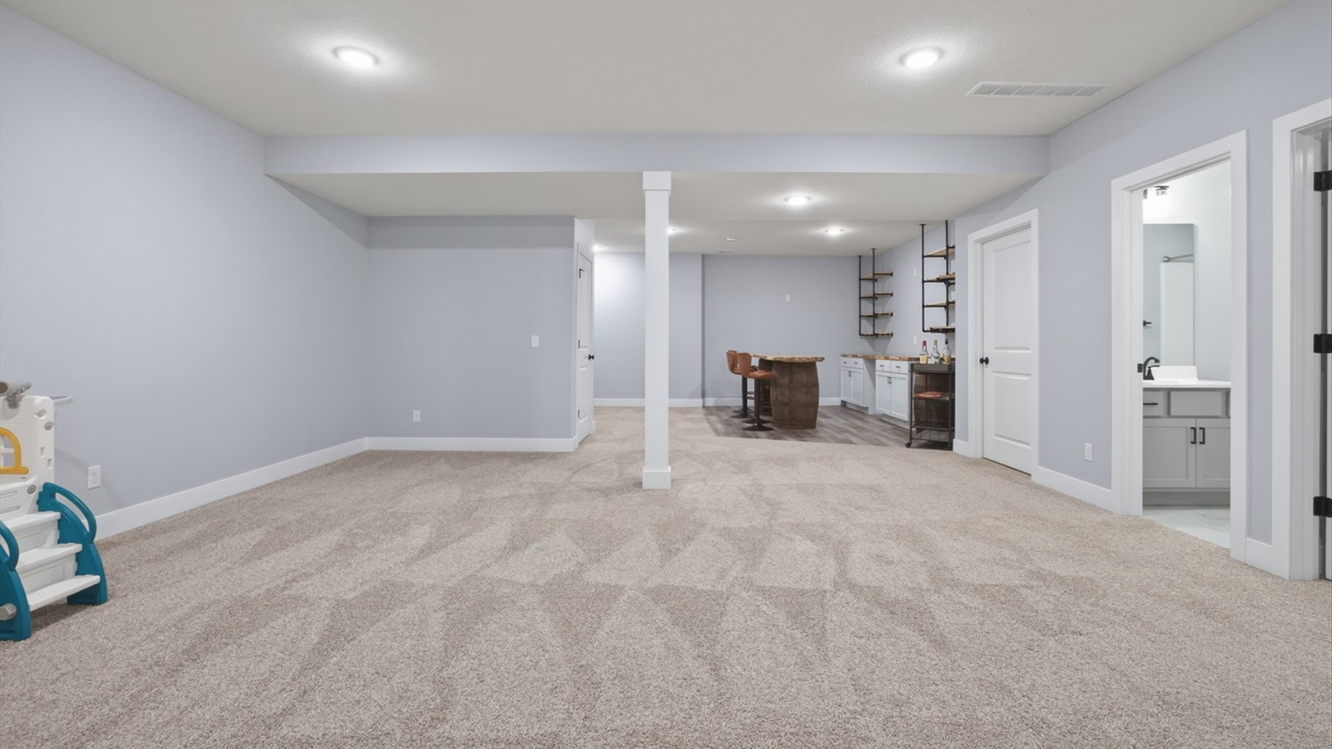 Bloomington, IL 61705