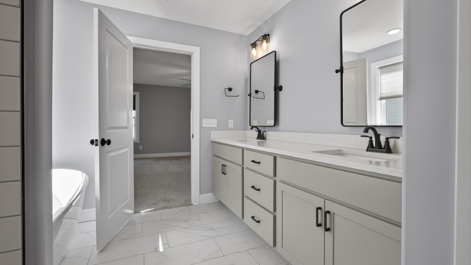 Bloomington, IL 61705