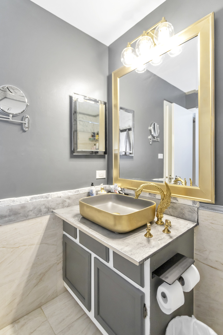 Schaumburg, IL 60194