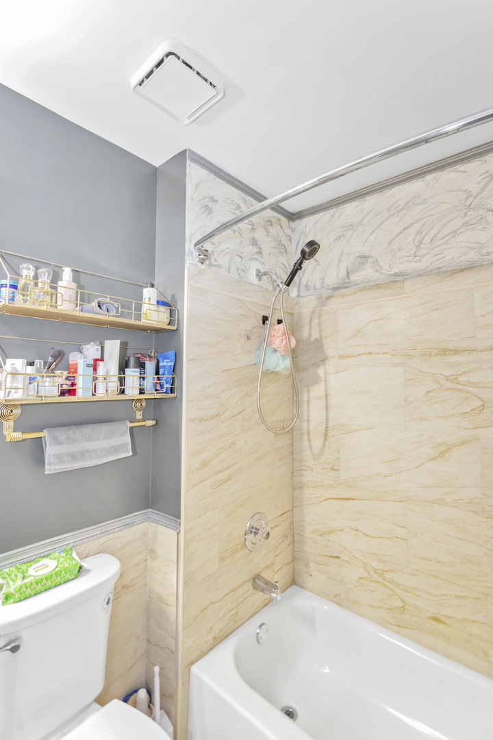 Schaumburg, IL 60194