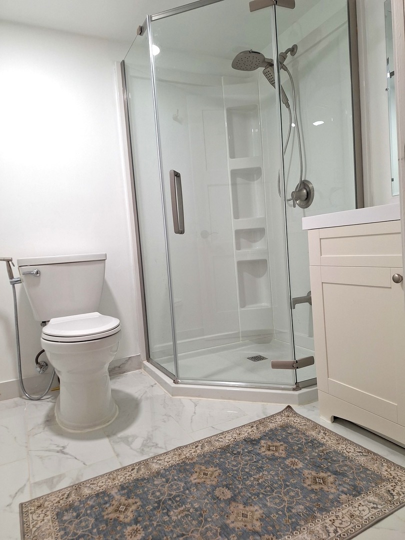 227 Juneway Terrace, Lake Bluff, IL 60044