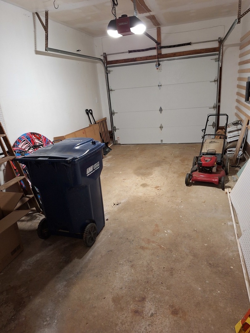 227 Juneway Terrace, Lake Bluff, IL 60044