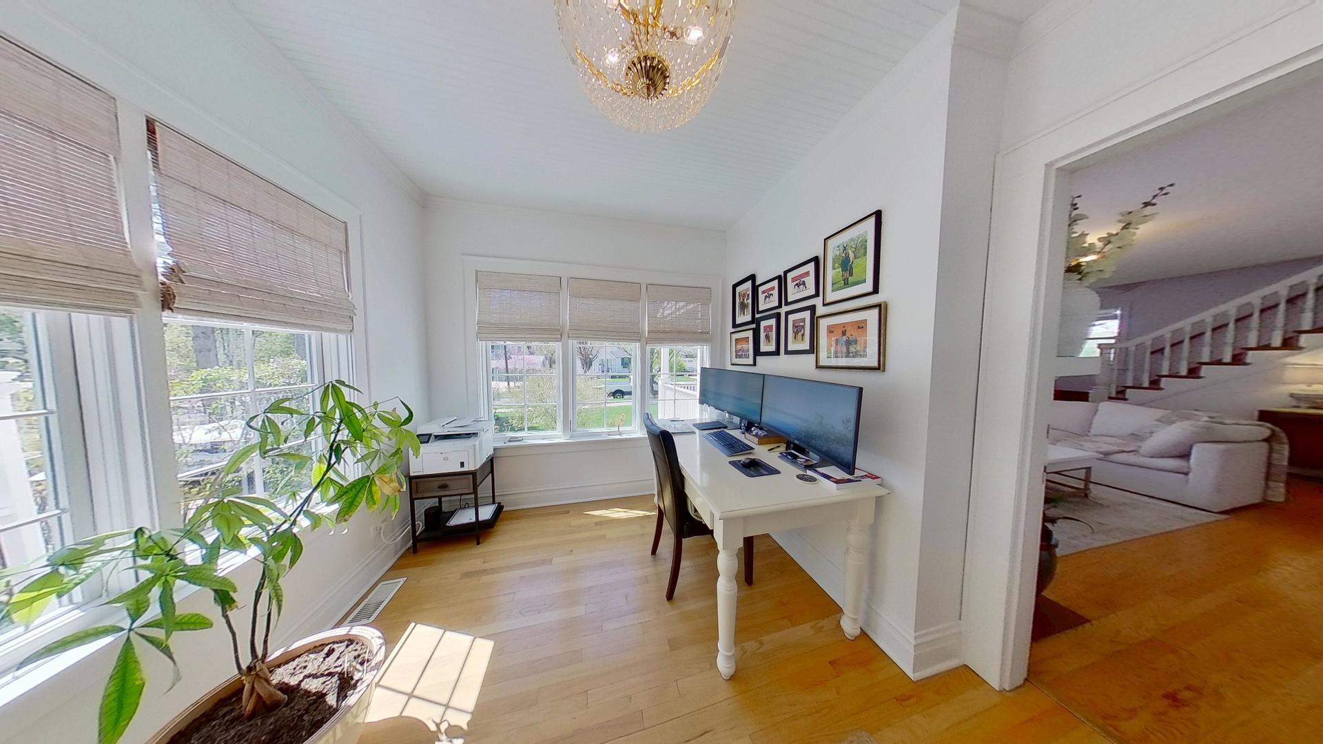 629 Newton Avenue, Glen Ellyn, IL 60137