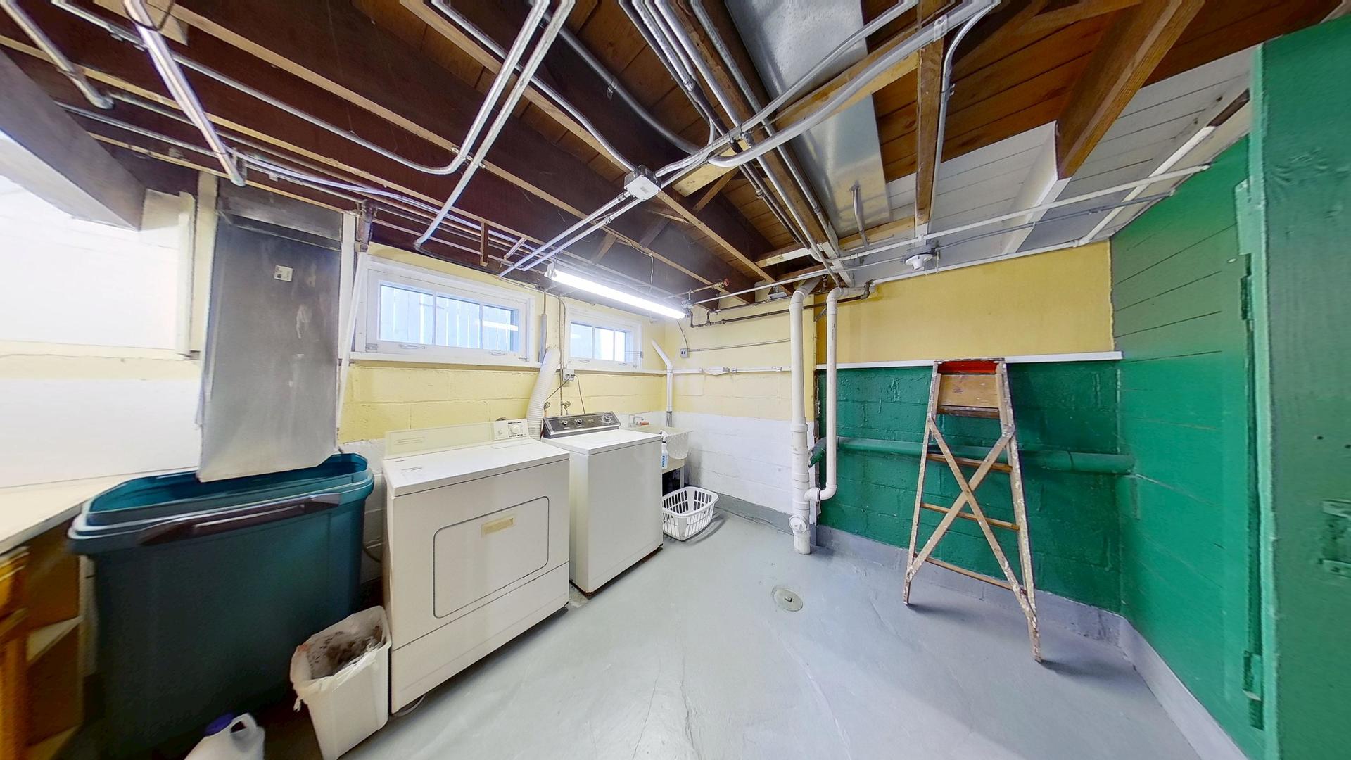 629 Newton Avenue, Glen Ellyn, IL 60137