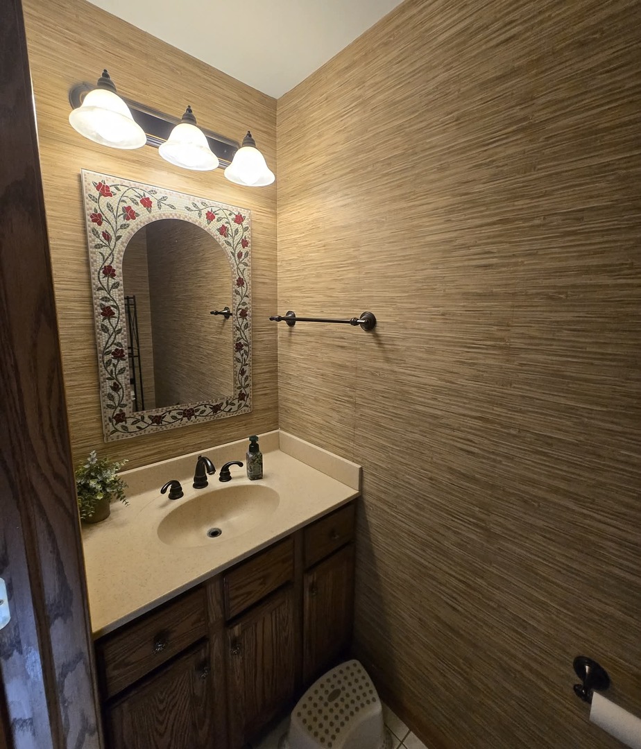 8141 W Old Mill Road, Frankfort, IL 60423