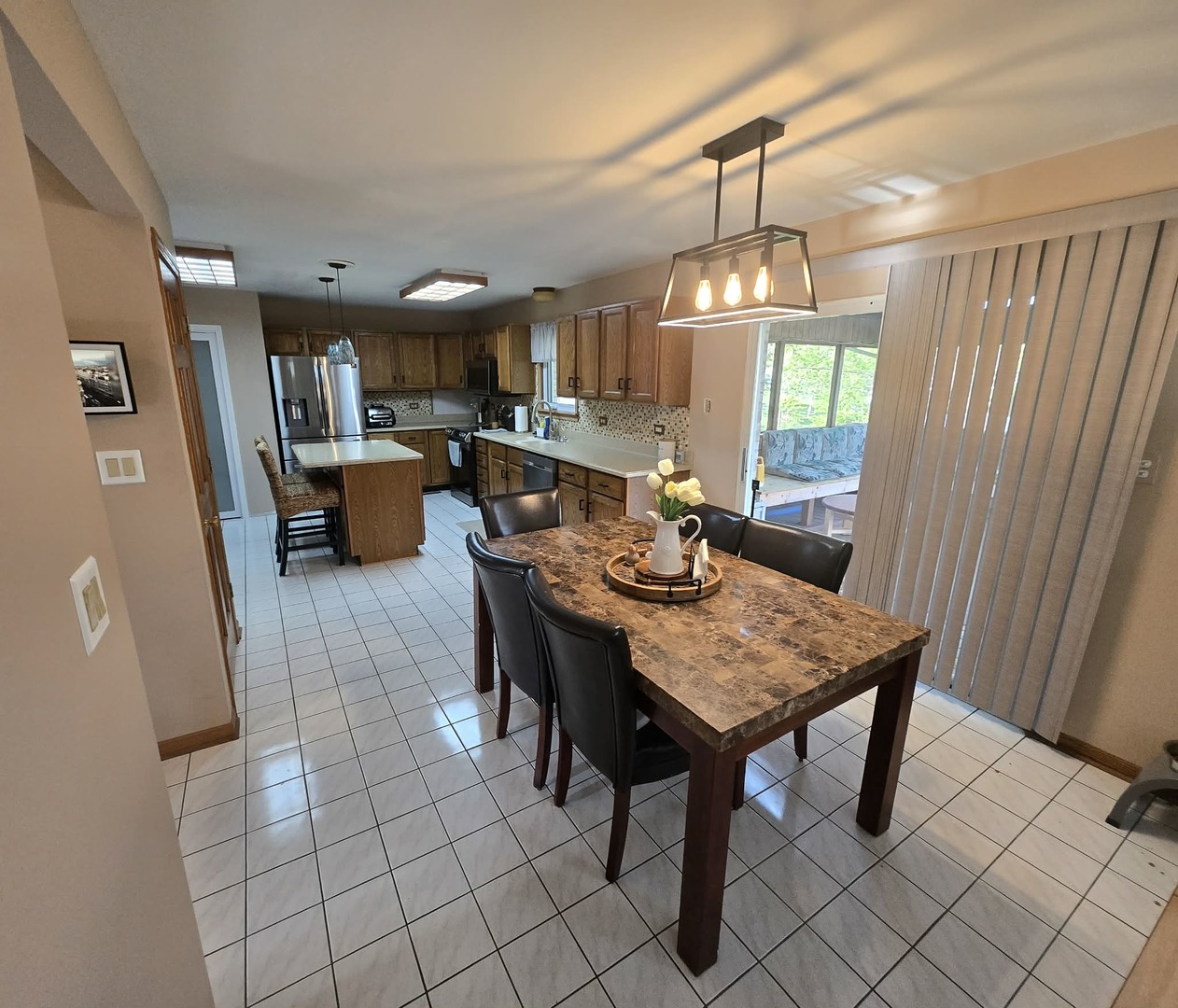 8141 W Old Mill Road, Frankfort, IL 60423