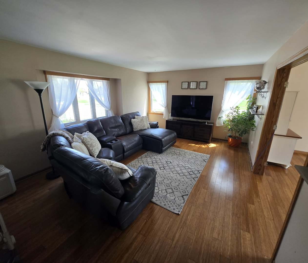 8141 W Old Mill Road, Frankfort, IL 60423