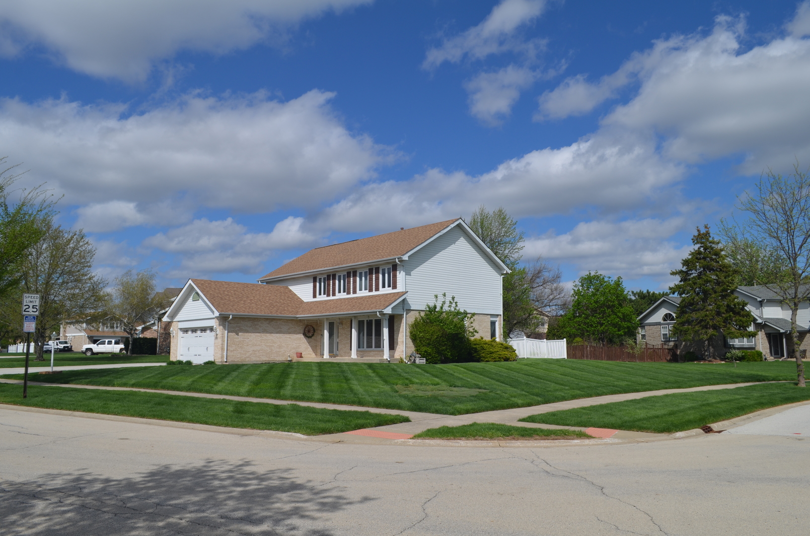 8141 W Old Mill Road, Frankfort, IL 60423