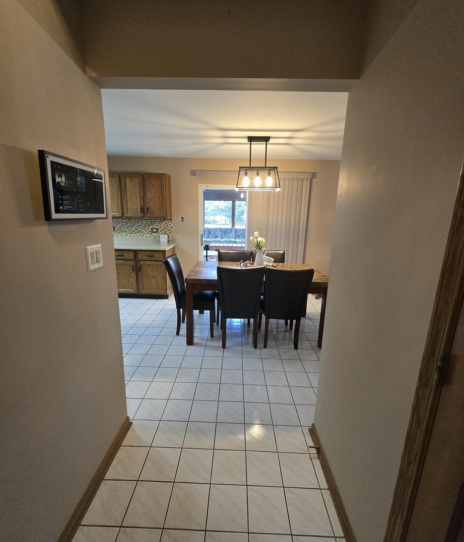 8141 W Old Mill Road, Frankfort, IL 60423