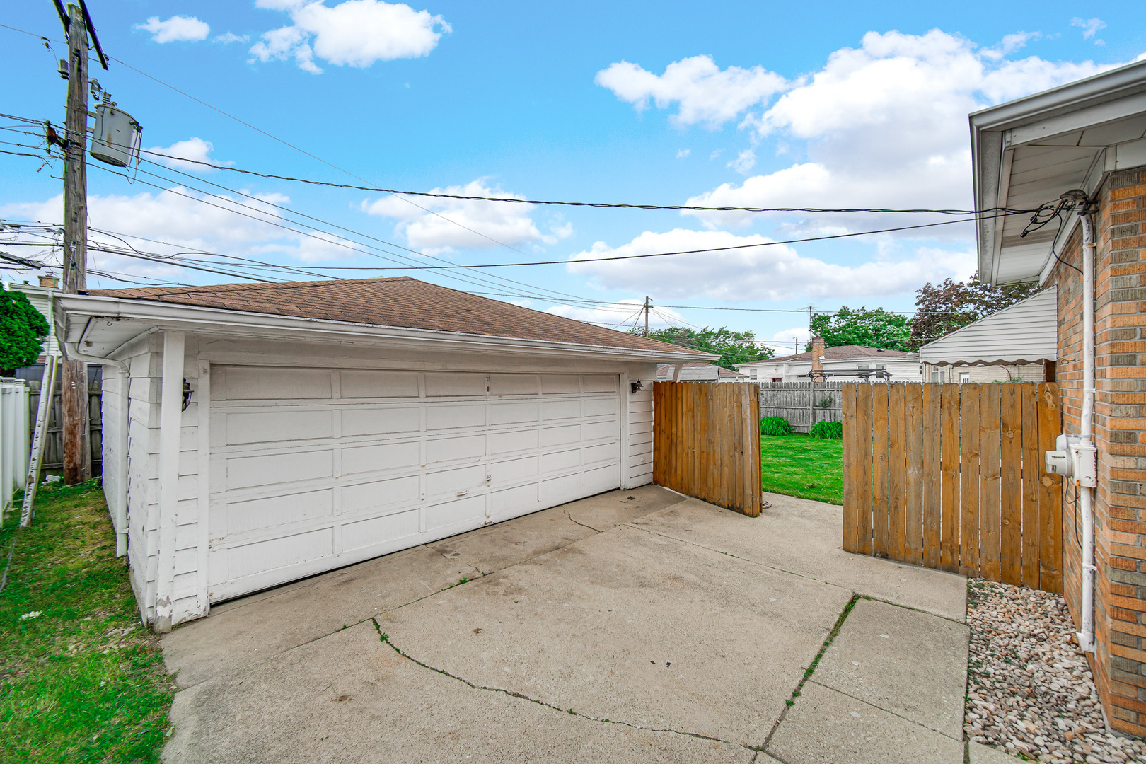 16404 Betty Lane, South Holland, IL 60473