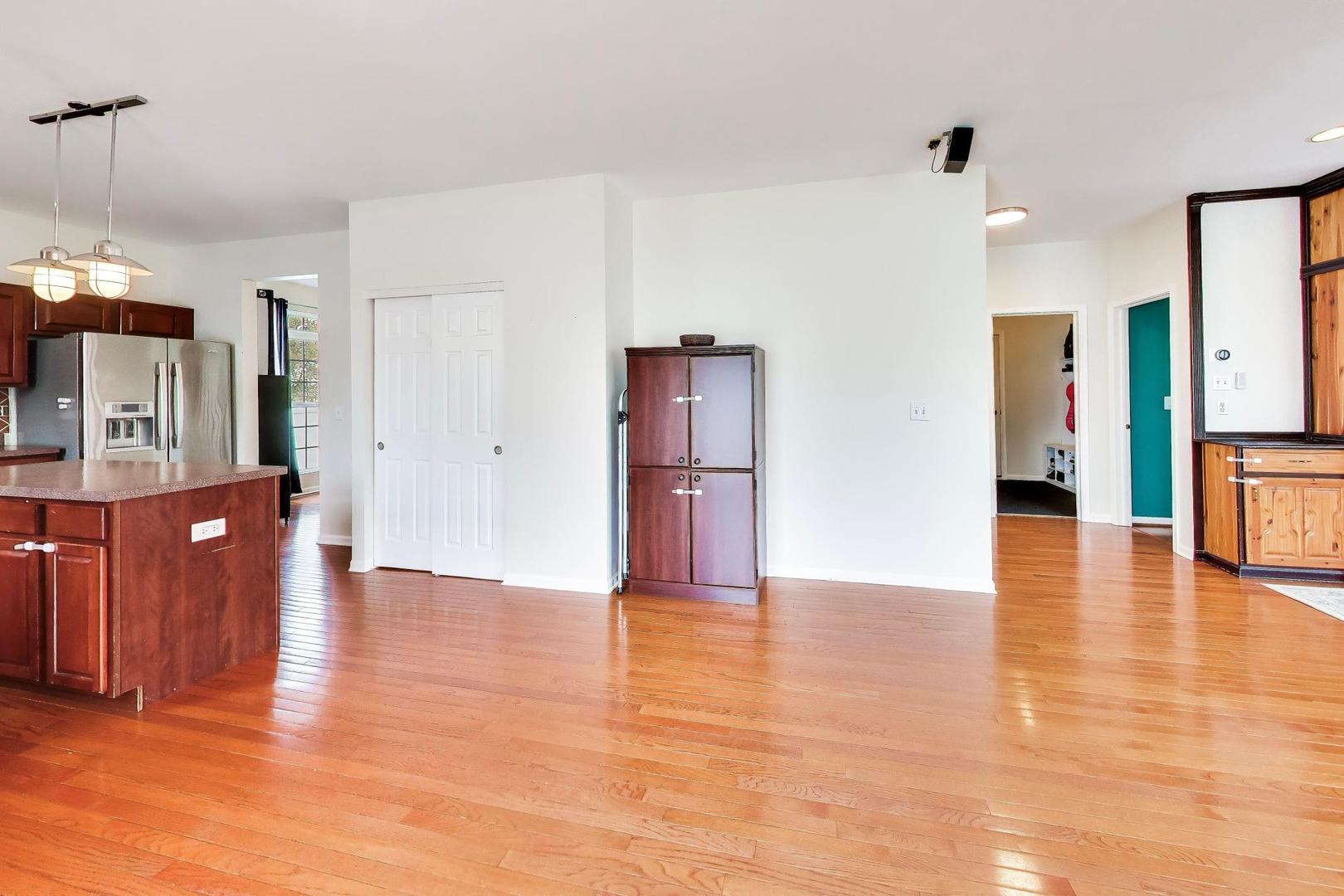 1655 Farmside Lane, Bolingbrook, IL 60490