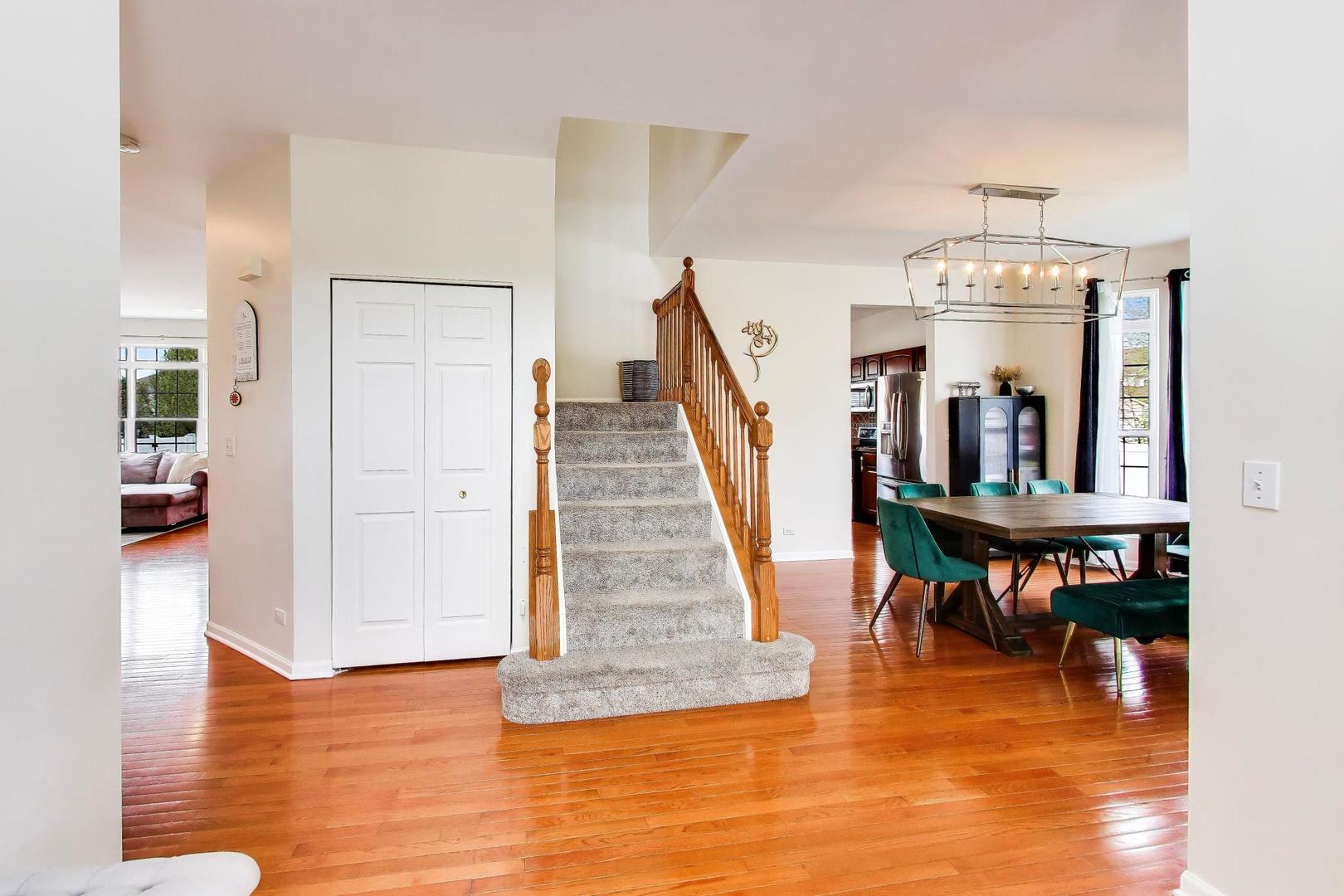 1655 Farmside Lane, Bolingbrook, IL 60490