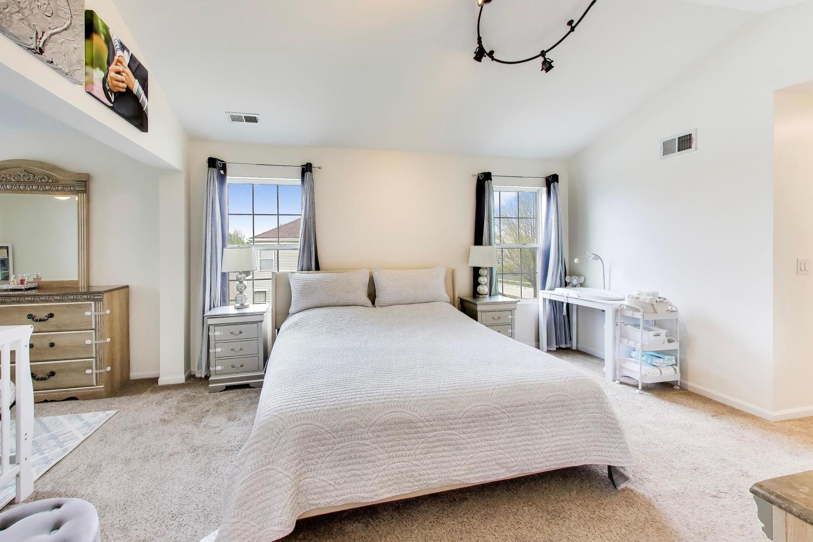 1655 Farmside Lane, Bolingbrook, IL 60490