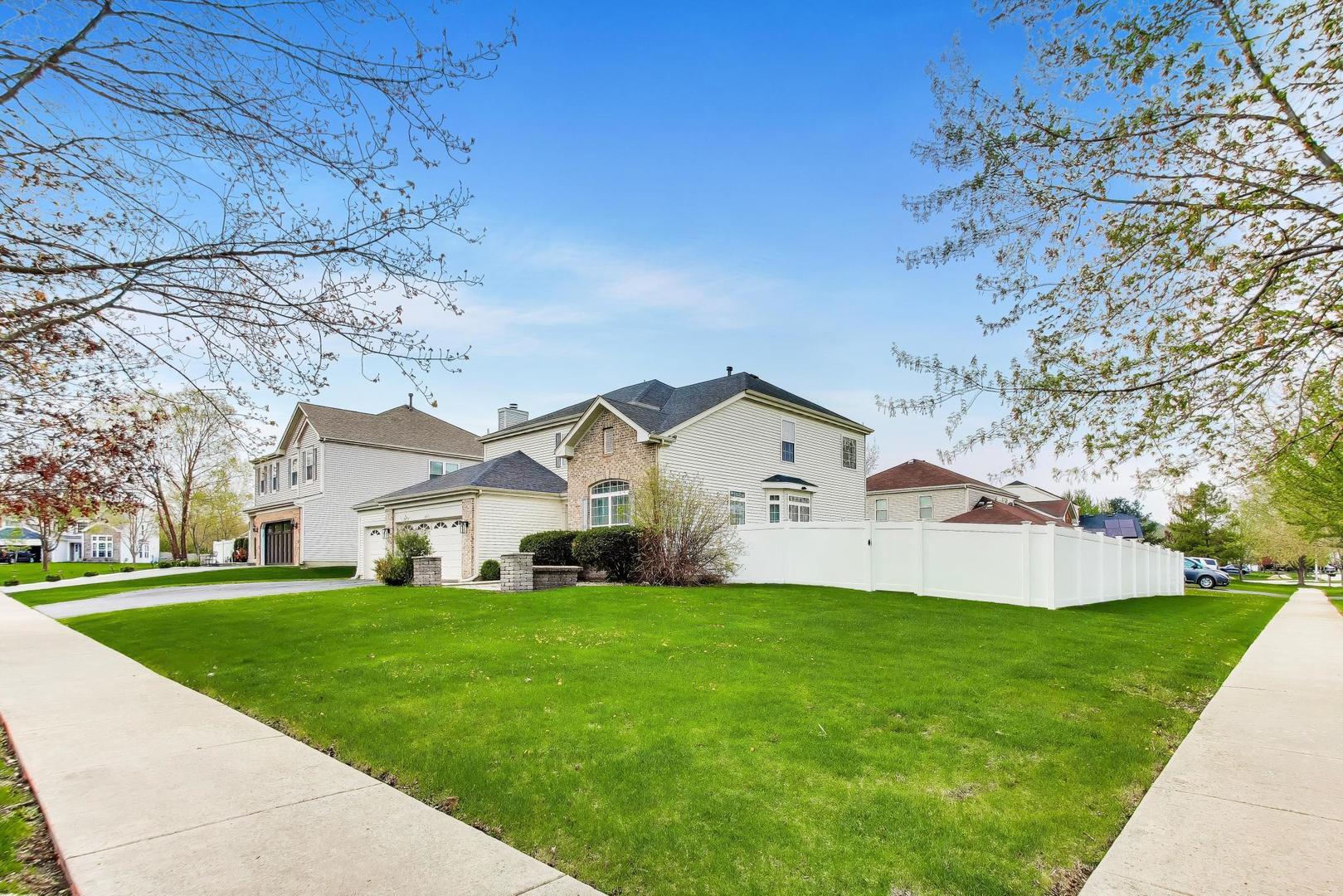 1655 Farmside Lane, Bolingbrook, IL 60490