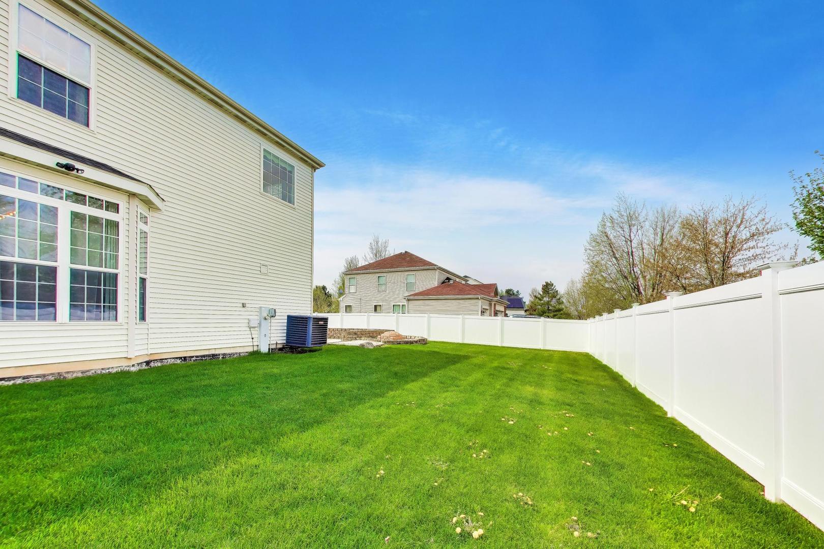 1655 Farmside Lane, Bolingbrook, IL 60490