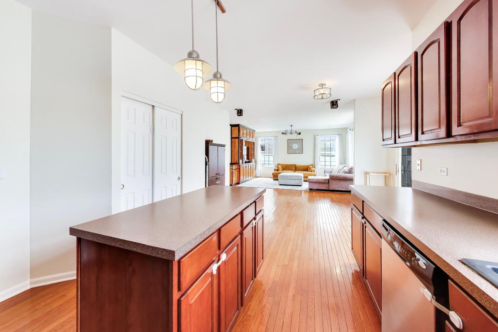 1655 Farmside Lane, Bolingbrook, IL 60490