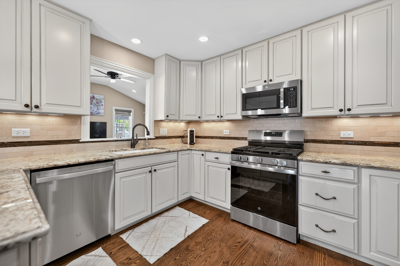 1003 S Fairview Avenue, Lombard, IL 60148