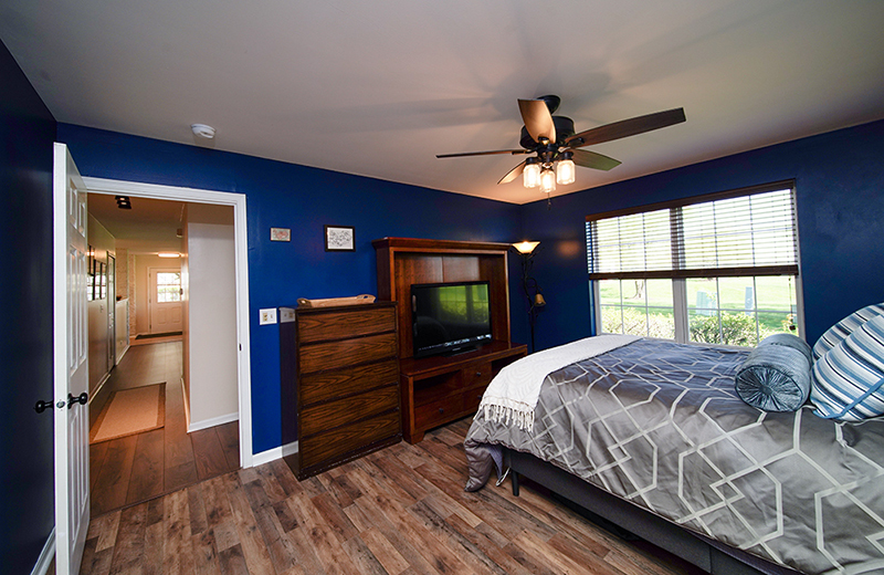 Crystal Lake, IL 60014